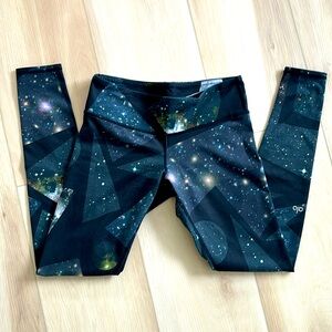Alo Airbrush Vapor Space Galaxy Leggings Small